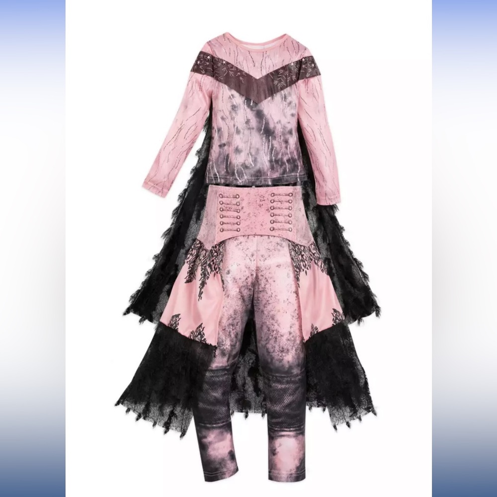 Disney Audrey’s descendants 3 costume used. Great condition.